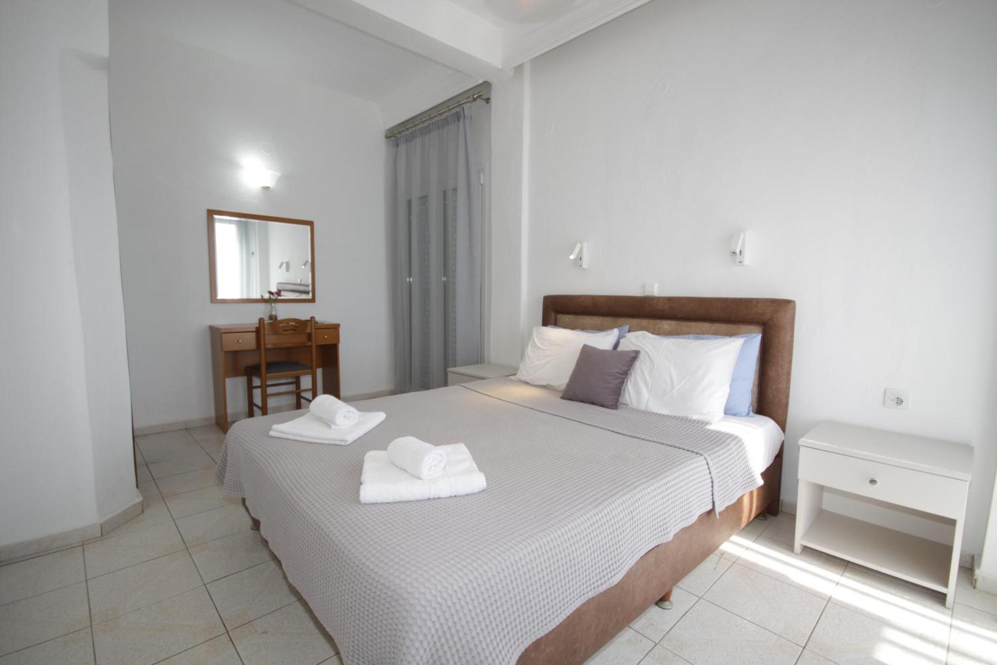 Portodream Studios & Apartments Neos Marmaras Bagian luar foto
