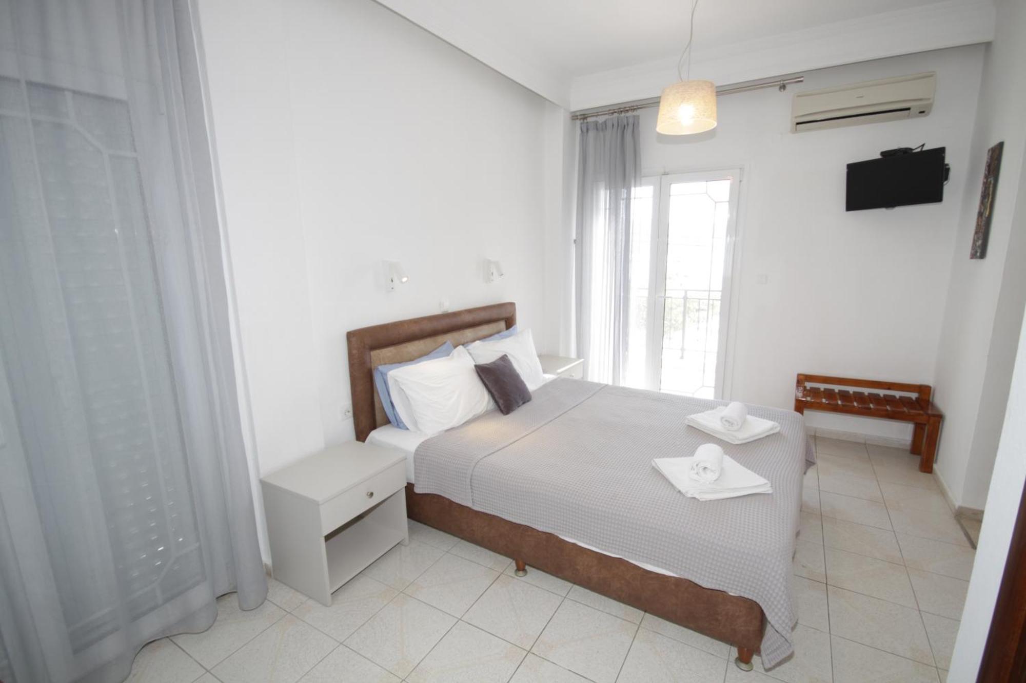 Portodream Studios & Apartments Neos Marmaras Bagian luar foto