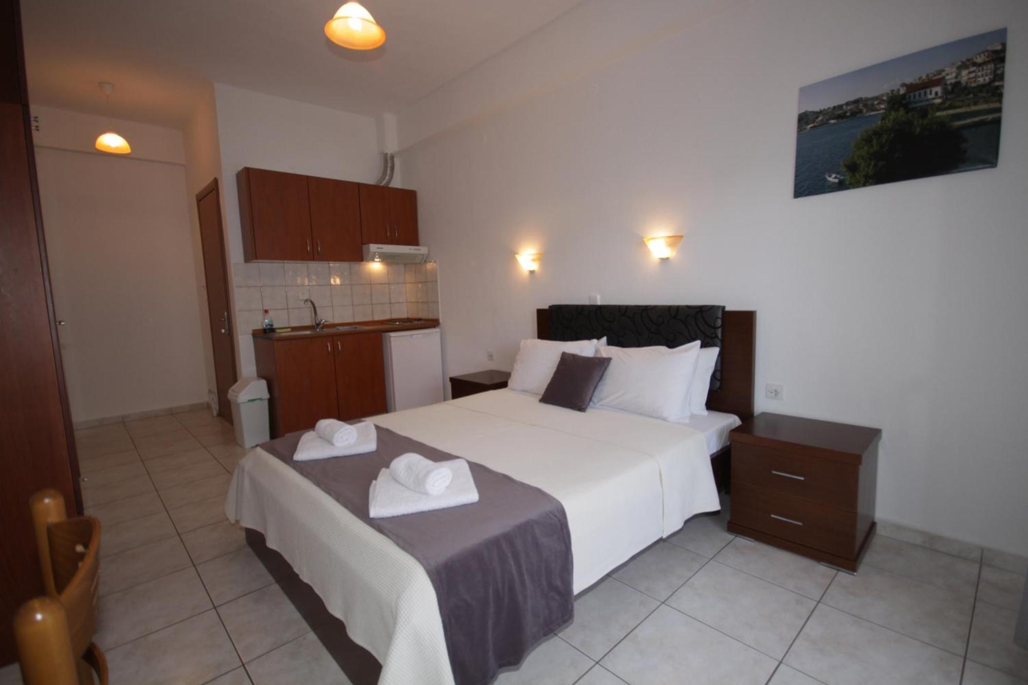 Portodream Studios & Apartments Neos Marmaras Bagian luar foto