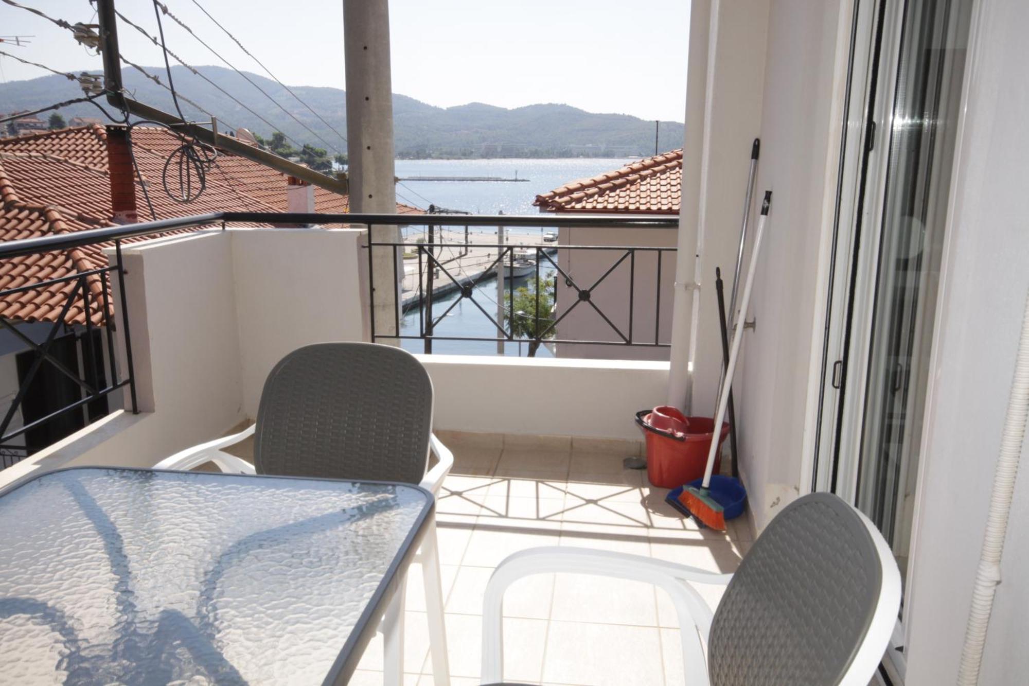 Portodream Studios & Apartments Neos Marmaras Bagian luar foto