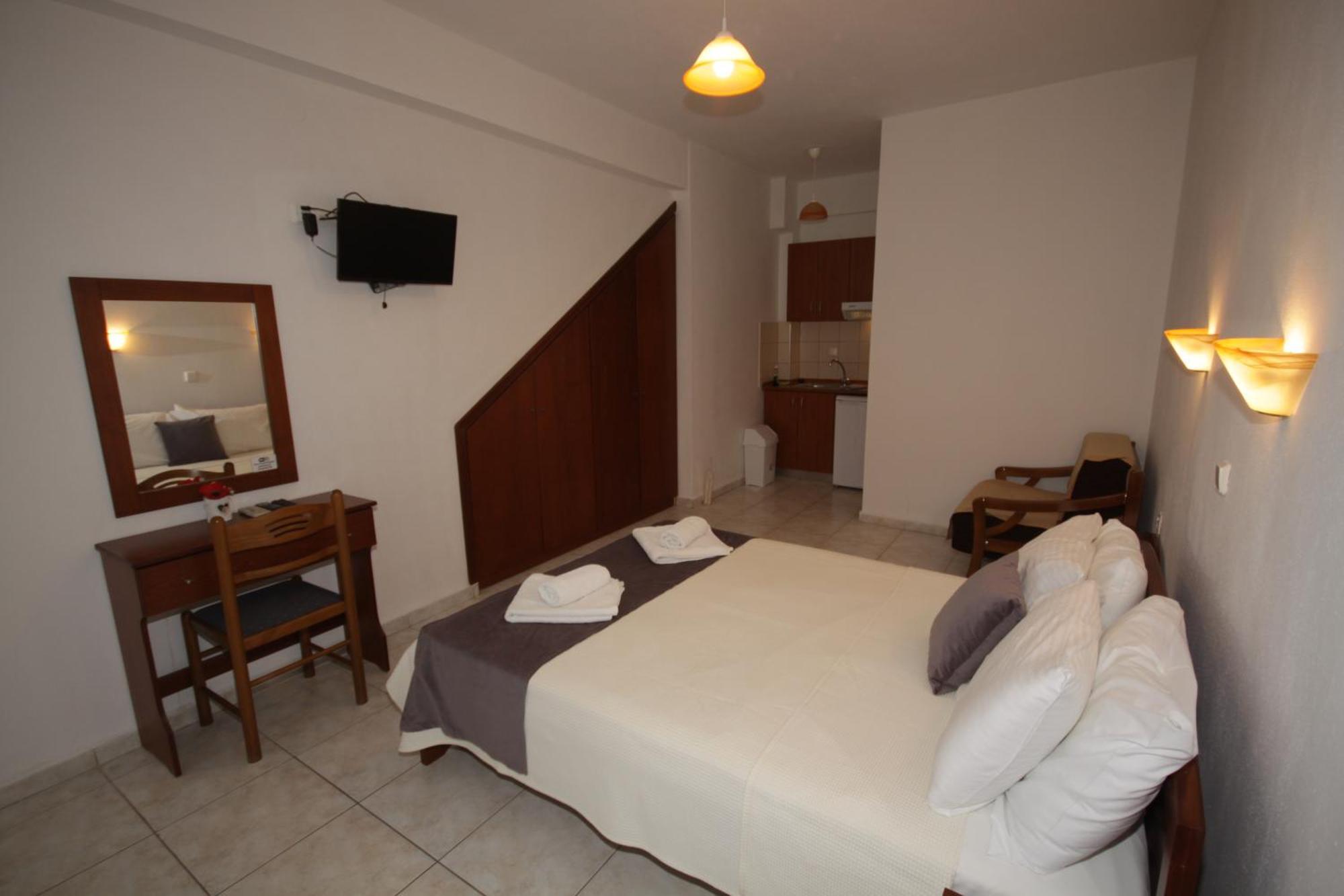 Portodream Studios & Apartments Neos Marmaras Bagian luar foto